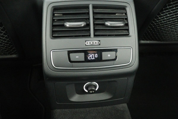 Audi A4 35 TFSI Sport S line edition | Trekhaak | Bang & Olufsen Sound | Zwart Optiek | Verwarmd stuurwiel | Half leder | Full LED