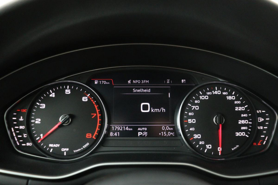 Audi A4 35 TFSI Sport S line edition | Trekhaak | Bang & Olufsen Sound | Zwart Optiek | Verwarmd stuurwiel | Half leder | Full LED