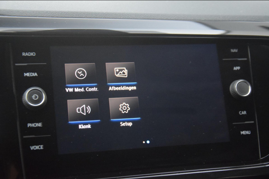 Volkswagen T-Cross 1.0 TSI Style TREKHAAK/NAVIGATIE/DIGITAAL DASHBOARD/AUDIO HIGH END