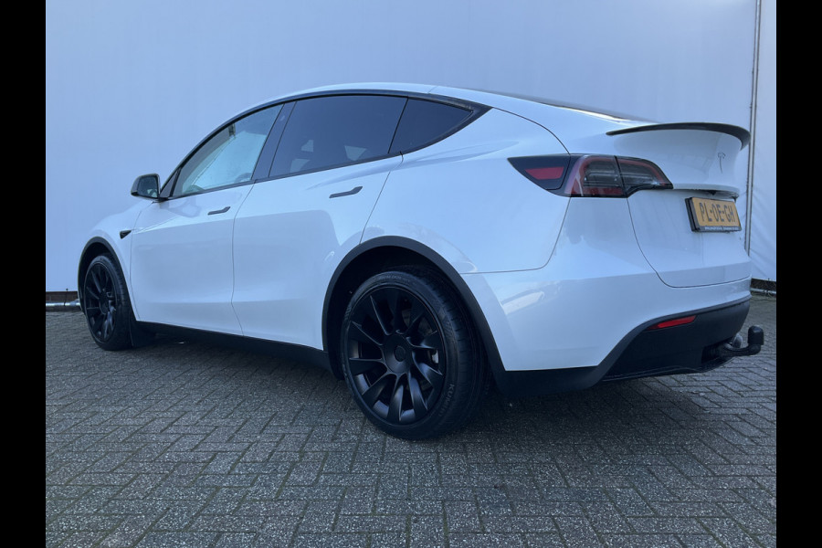 Tesla Model Y Long Range AWD 75 kWh 514pk Autopilot Stuur/Stoelverw Pano Trekhaak (1600kg)