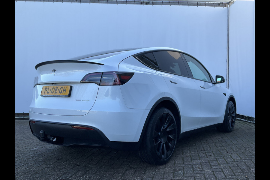 Tesla Model Y Long Range AWD 75 kWh 514pk Autopilot Stuur/Stoelverw Pano Trekhaak (1600kg)