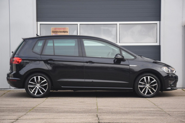 Volkswagen Golf Sportsvan 1.0 TSI Comfortline /DAB/FULL MAP/SPIEGEL PAKKET/EXTRA GETINTE RAMEN