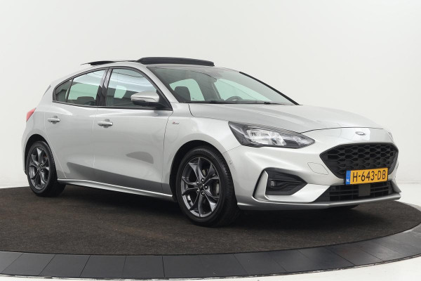 Ford Focus 1.0 EcoBoost ST Line | Panoramadak | Adaptive cruise | Camera | Carplay | Airco | Navigatie | Full LED | PDC | Bluetooth