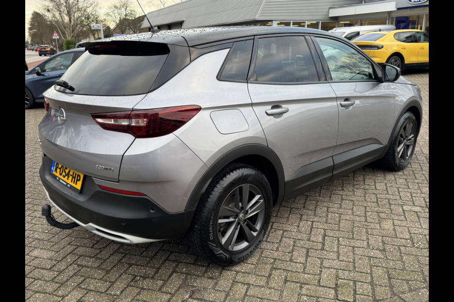 Opel Grandland X 1.2 Turbo Elegance 130pk Trekhaak | Cruise control | Stoelverwarming | Achteruitrijcamera | Climate control | Metaal lak