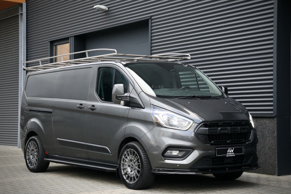 Ford Transit Custom 300 2.0 TDCI L2H1 | Raptor Edition | Navigatie | Camera | CarPlay | Lane Assist | Trekhaak | Airco | 3-Zitter | NAP Logisch | Dealer onderhouden | Nieuwe APK | Onderhoudsbeurt