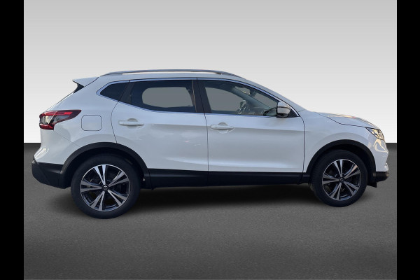 Nissan QASHQAI 1.3 DIG-T 160 pk N-Connecta Desig pack trekhaak 1500kg trekgewicht | 160 PK | 18 inch lichtmetalen velgen | panorama-dak | extra set winterwielen