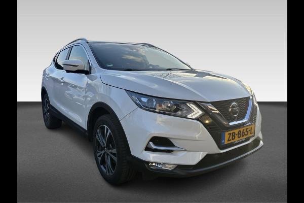 Nissan QASHQAI 1.3 DIG-T 160 pk N-Connecta Desig pack trekhaak 1500kg trekgewicht | 160 PK | 18 inch lichtmetalen velgen | panorama-dak | extra set winterwielen