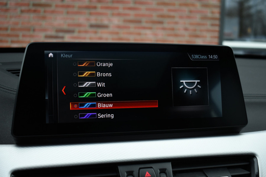 BMW X1 xDrive25e M-Sport Pano HUD ACC Camera El-Klep Stuurverw