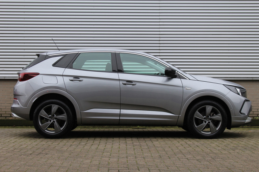 Opel Grandland 1.2 Turbo | Winterpack | Cruise control | Bluetooth | Parkeersensoren