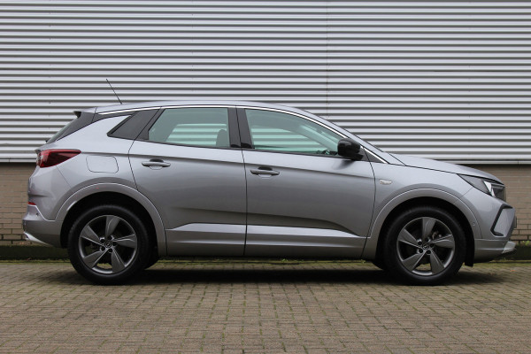 Opel Grandland 1.2 Turbo | Winterpack | Cruise control | Bluetooth | Parkeersensoren