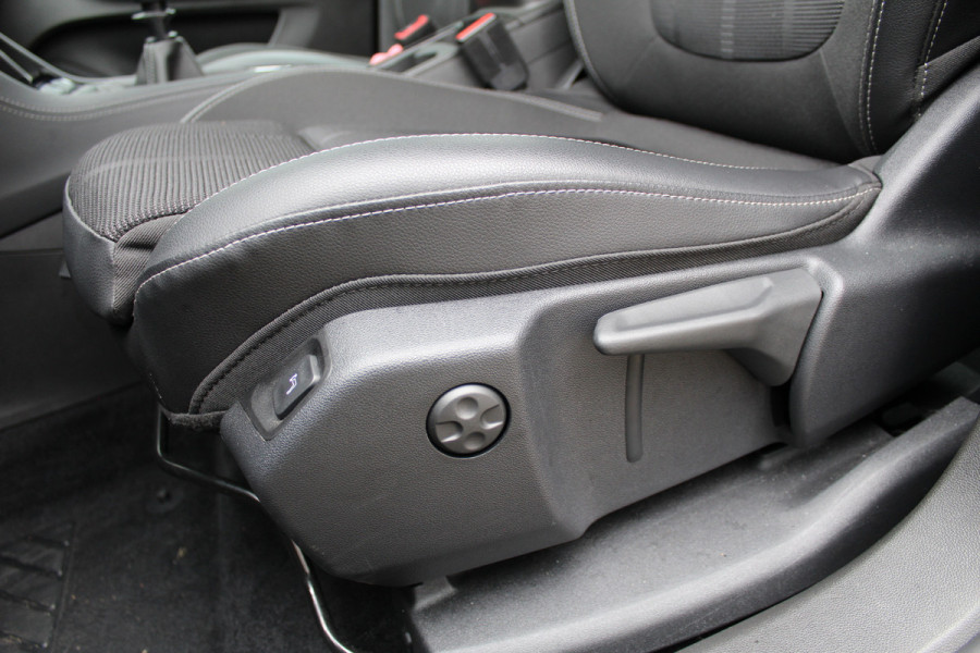 Opel Grandland 1.2 Turbo | Winterpack | Cruise control | Bluetooth | Parkeersensoren