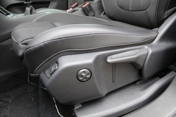 Opel Grandland 1.2 Turbo | Winterpack | Cruise control | Bluetooth | Parkeersensoren