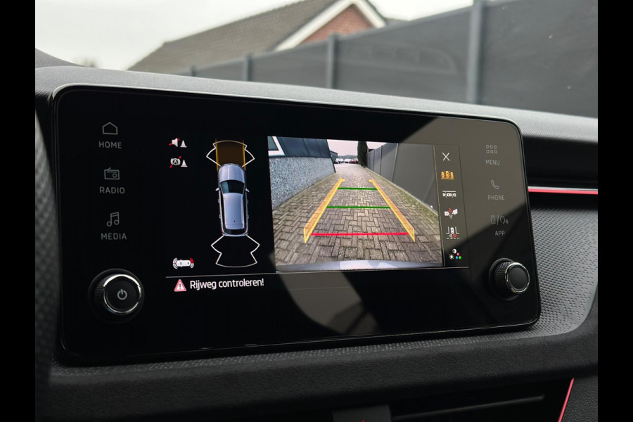 Škoda Kamiq 1.0 TSI Sport Facelift CarPlay Camera