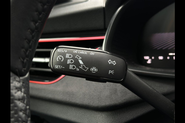 Škoda Kamiq 1.0 TSI Sport Facelift CarPlay Camera