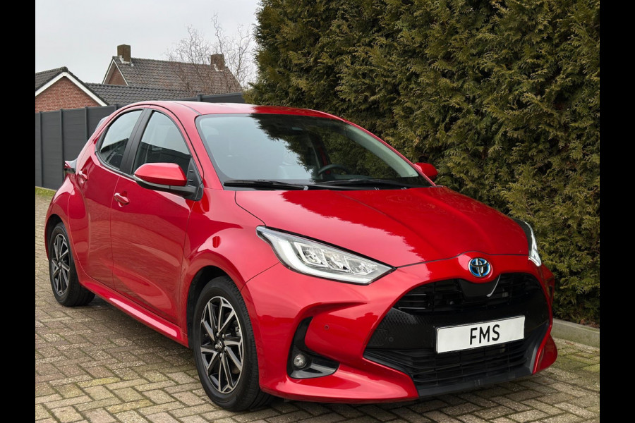 Toyota Yaris 1.5 Hybrid Dynamic CarPlay LED Camera