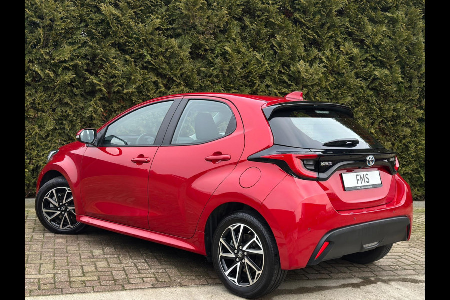 Toyota Yaris 1.5 Hybrid Dynamic CarPlay LED Camera