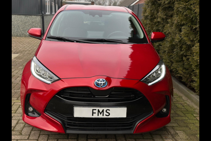 Toyota Yaris 1.5 Hybrid Dynamic CarPlay LED Camera