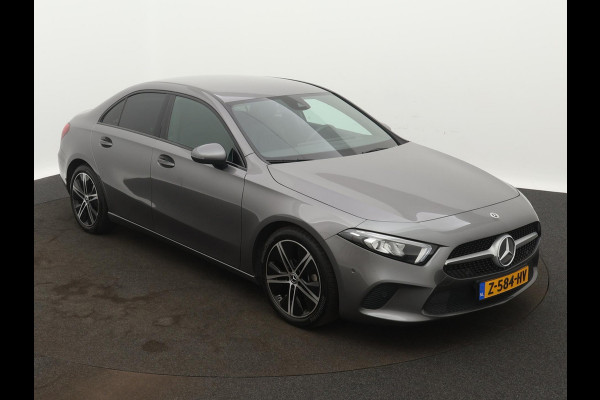 Mercedes-Benz A-Klasse 200 Premium BLACK WIDE-SCREEN SFEERVERLICHTING LEER