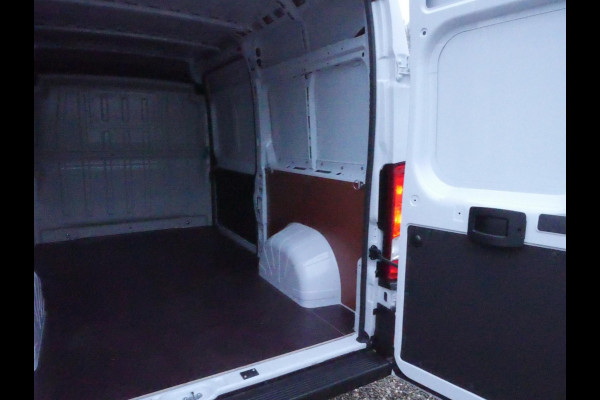 Opel Movano 2.2D 140PK, L2H2, Airco, Nieuw direct uit voorraad leverbaar 02 stuks