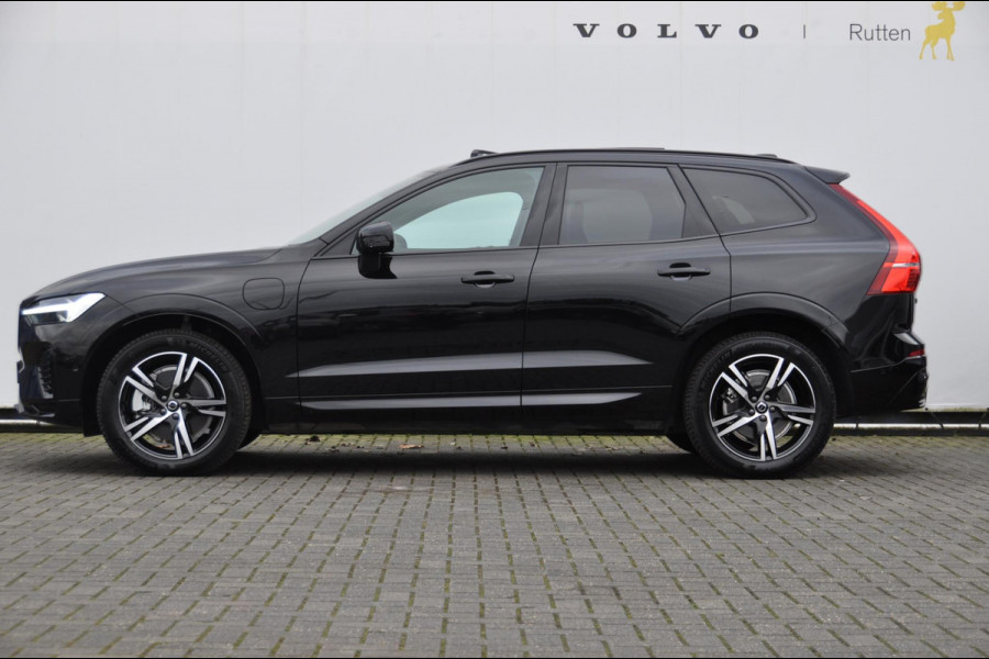 Volvo XC60 T6 Plug-in hybrid AWD Plus Black Edition Long range / Adaptieve cruise control / Panoramadak / Apple carplay / Parkeersensoren met 360 camera / Elektrische achterklep / Elektrische stoelen met geheugen / Stoel en stuurwielverwarming