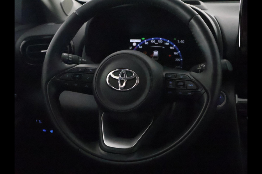 Toyota Yaris Cross 1.5 Hybrid 115 Active Bi-Tone | Apple Carplay & AndroidAUTO | Privacy Glass | Camera | Lichtmetalen velgen |