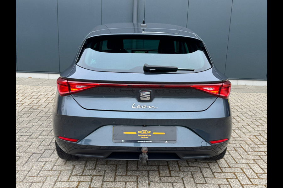 Seat Leon 1.5 eTSI Style Launch Edition * AppleCarPlay * Camera * Trekhaak *