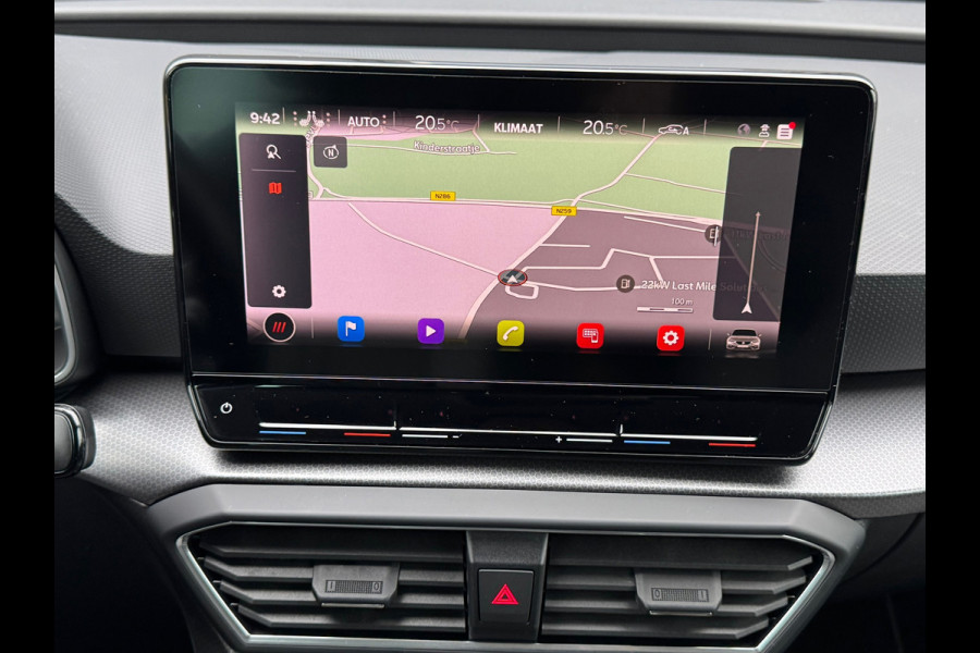 Seat Leon 1.5 eTSI Style Launch Edition * AppleCarPlay * Camera * Trekhaak *