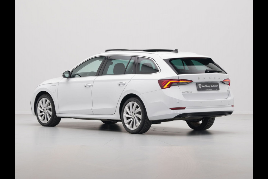 Škoda Octavia Combi 1.4 TSI iV 218pk PHEV Style Trekhaak Panorama Canton Acc 302