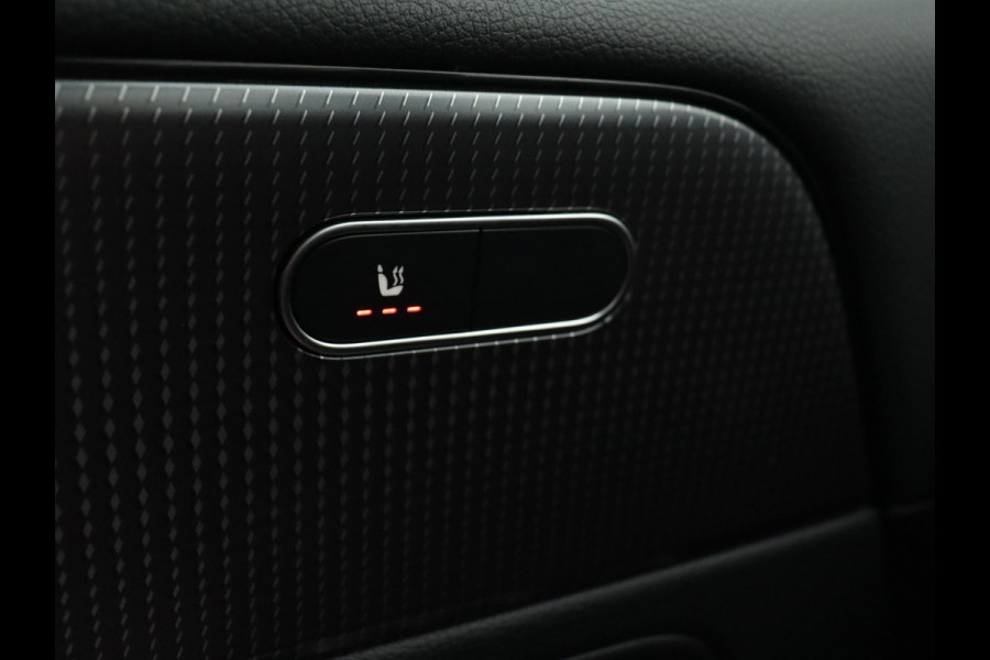 Mercedes-Benz B-Klasse 180 Luxury Line BLACK 1/2-LEER WIDESCREEN SFEER