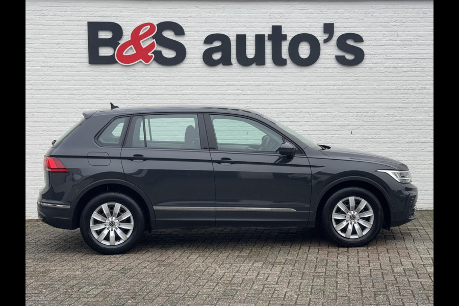 Volkswagen Tiguan 1.5 TSI Life Nieuw model Led Clima Safety pack Pdc Mooie kleur Nette auto!