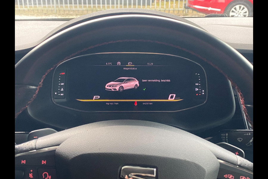 Seat León ST 1.5 FR Sportstourer DSG |Virtual| Schakelfl|Carplay|Camera|PDC|Front assist|Keyless Go|