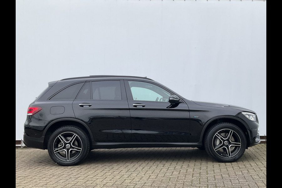 Mercedes-Benz GLC 300e 4MATIC AMG Pano Burmester 360cam 19inch Trekhaak