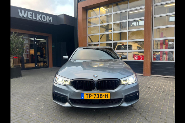 BMW 5 Serie 530e iPerformance Executive | M-Pakket | Schuifdak | Camera | Dealer Onderhouden | NL-Auto |