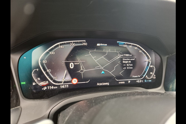 BMW 3 Serie Touring 330e M Sport Plug In Hybrid 293pk PHEV | Panodak | Adaptive Cruise | Trekhaak af Fabriek | Harman Kardon | Head Up | Adaptive Onderstel | Apple Carplay | Sportstoelen Memory |