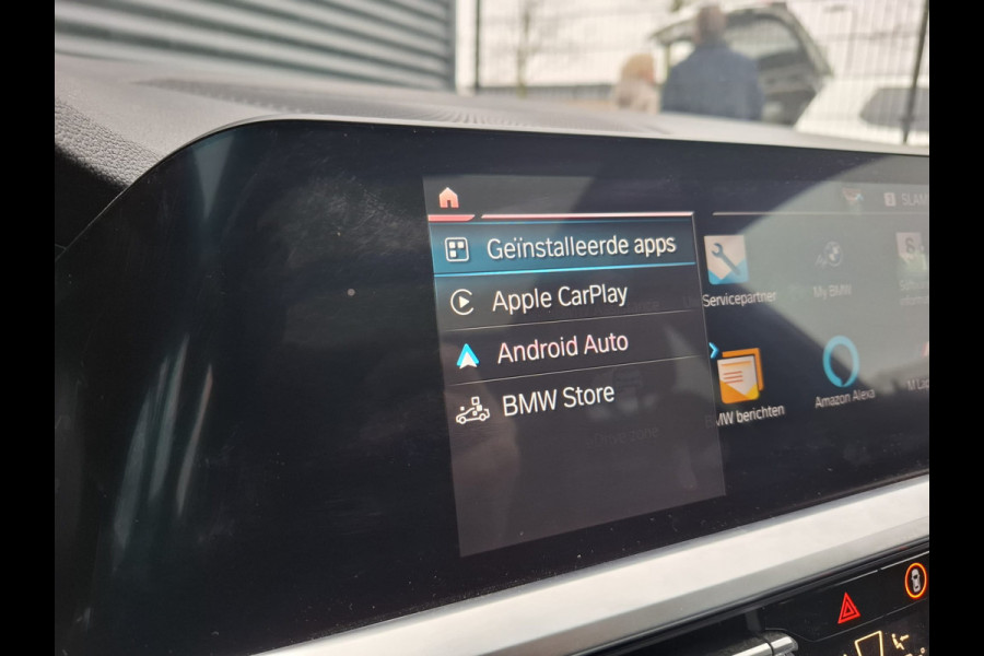 BMW 3 Serie Touring 330e M Sport Plug In Hybrid 293pk PHEV | Panodak | Adaptive Cruise | Trekhaak af Fabriek | Harman Kardon | Head Up | Adaptive Onderstel | Apple Carplay | Sportstoelen Memory |