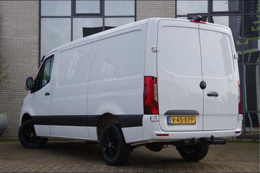 Mercedes-Benz Sprinter 319 3.0 CDI V6 L2H1 AUT. LED, 3.5T TREKHAAK, CAMERA, NAVI, APPLE CARPLAY, ZONNEKLEP, GEVEERDE BEST. STOEL