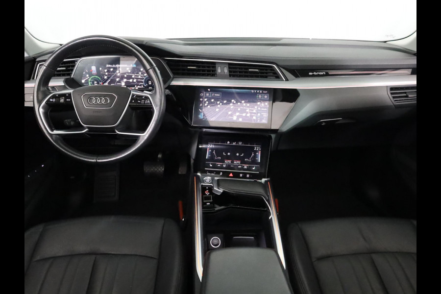 Audi e-tron 50 quattro Business edition Plus 71 kWh 313pk | Navigatie | Panoramadak | Trekhaak (afneembaar) | Lederen bekleding | Assistentiepakket Tour | Elektrisch verstelbare voorstoelen |