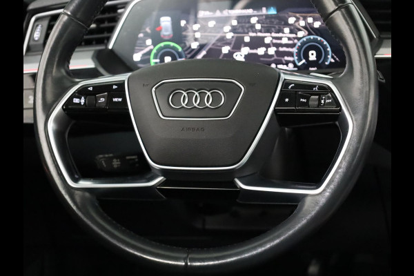 Audi e-tron 50 quattro Business edition Plus 71 kWh 313pk | Navigatie | Panoramadak | Trekhaak (afneembaar) | Lederen bekleding | Assistentiepakket Tour | Elektrisch verstelbare voorstoelen |