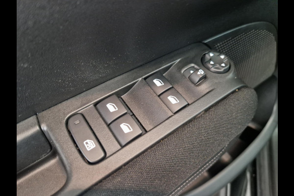 Citroën C3 Aircross 1.2 Turbo 130pk Automaat Shine Automaat | Elektrisch dakraam | Leder | Voorruitverwarming | Navigatie | Achteruitrijcamera