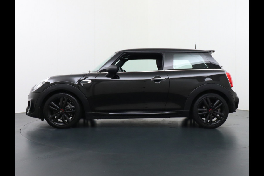 MINI Mini OneJCW John Cooper Works 1.5T Apple Carplay MMi Android Navi PDC Sport-Stoel+Verwarmd 17"LM Led Mistl. One Chili Business Turbo DGi