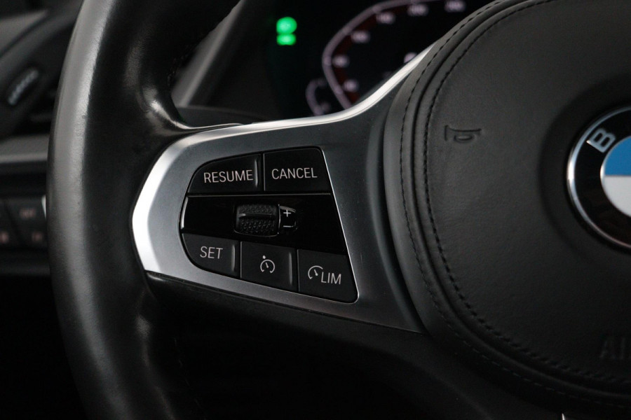 BMW 1-serie 118i Executive Edition M-SPORT (1e Eig, NL-auto, Dealer OndH, Carplay/ Android, Navi-groot, PDC V+A, Cruise Contr Etc)