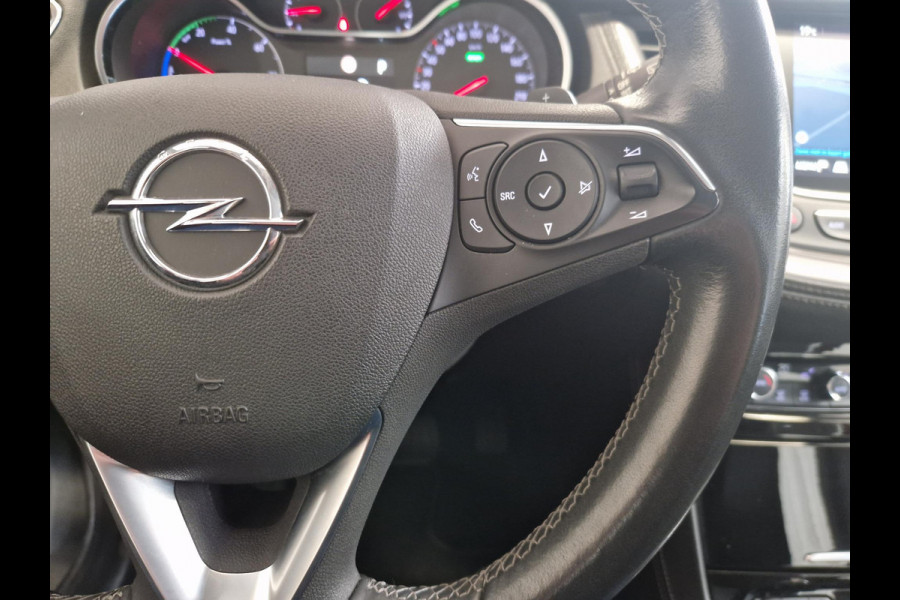 Opel Grandland 1.6 Turbo Hybrid Business Elegance | Navigatie | Parkeersensoren voor en achter | Apple Carplay/Android Auto