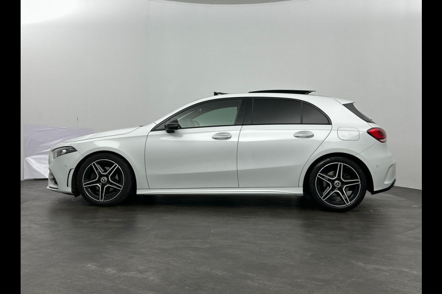 Mercedes-Benz A-Klasse A 200 AMG Line Pano Sfeer 360 Led