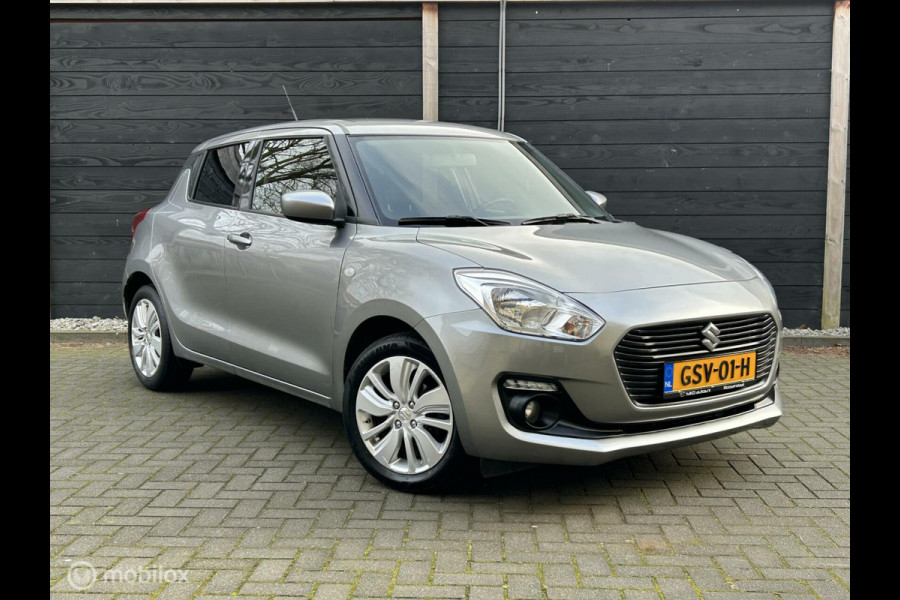 Suzuki Swift 1.2 Comfort Carplay / 16" LM / Camera / 68.952 KM