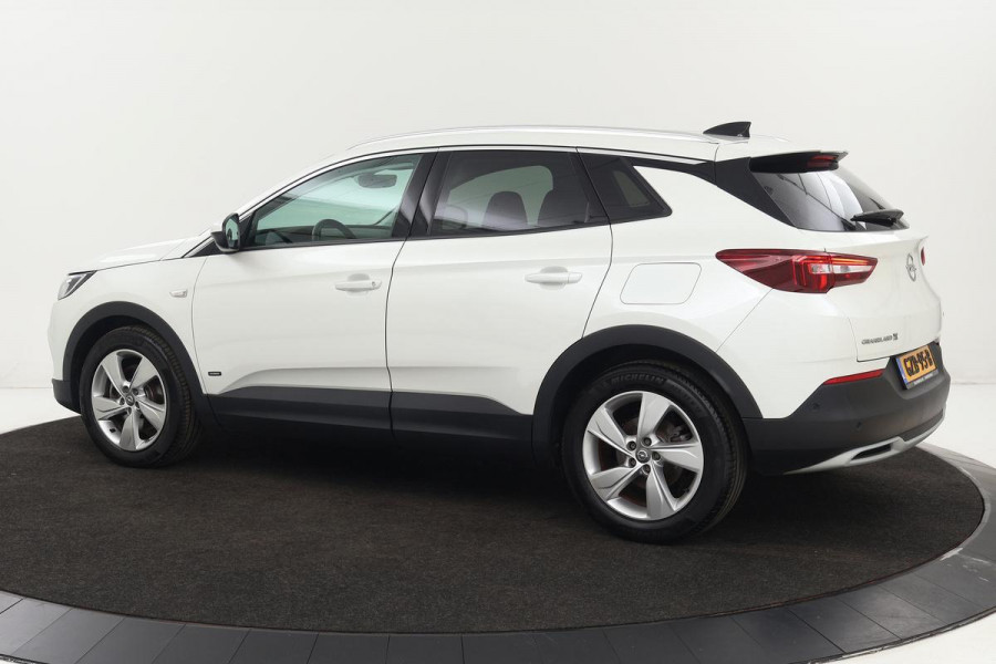 Opel Grandland X 1.6 Turbo PHEV Elegance | Stoelverwarming | Carplay | Camera | Navigatie | Full LED | Cruise control | Half leder | Climate control