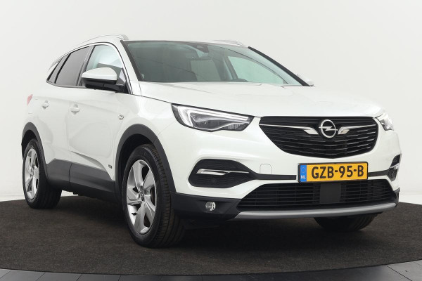 Opel Grandland X 1.6 Turbo PHEV Elegance | Stoelverwarming | Carplay | Camera | Navigatie | Full LED | Cruise control | Half leder | Climate control