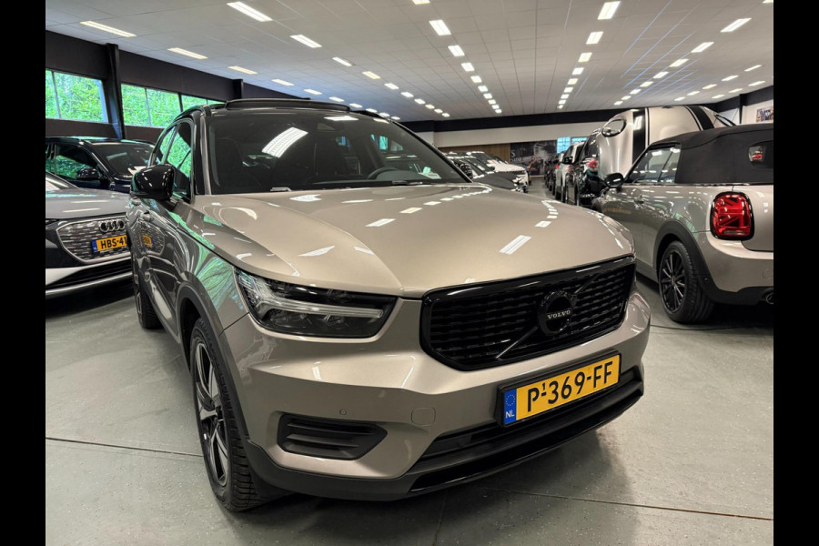 Volvo XC40 1.5 T4 Recharge R-Design BLACK-EDITION PANO/H&K/NAVI/CAM/DAB/CARPLAY/M-STOELEN///