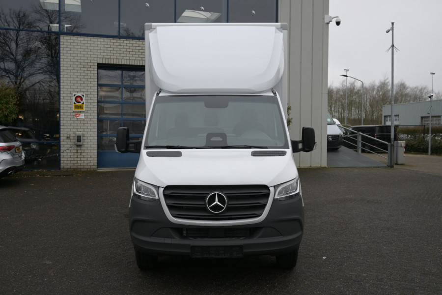 Mercedes-Benz Sprinter 519 CDI L3 Bakwagen met Dhollandia laadklep BPM vrij 3500 kg trekgewicht, LED, Geveerde stoel