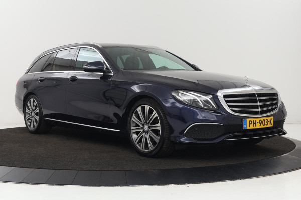 Mercedes-Benz E-Klasse 220d Exclusive | Head-Up | Carplay | Widescreen | Stoelverwarming | Camera | Sfeerverlichting | Half leder | Full LED | Park Assist