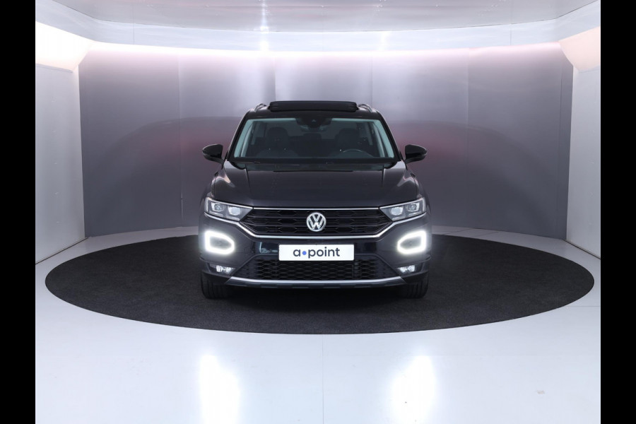 Volkswagen T-Roc 1.0 TSI Style 115pk 6bak| Navi| Pano-dak| Camera| 17'LM-velgen|